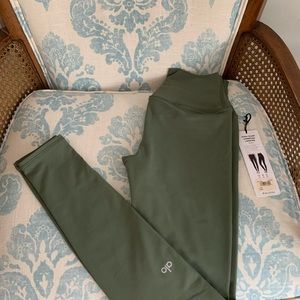 ALO High-Waist Airbrush Legging  🍃